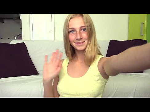 ❤️ Кога ми е досадно, мрзеливо мастурбирам со мојата розова пичка ❤ Анално видео кај нас ﹏