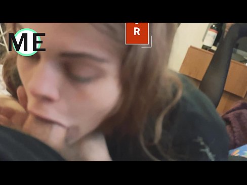 ❤️ Кур за грло, искинати гаќички и искинати штикли убаво да се запознаат ❤ Анално видео кај нас ﹏