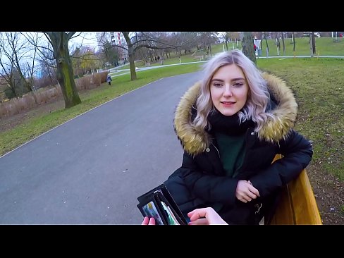 ❤️ Го голта жешката сперма на странец за пари - дувалка во парк од Ева Елфи ❤ Анално видео кај нас ﹏